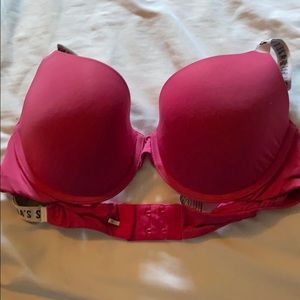 VS PINK Bright pink bra